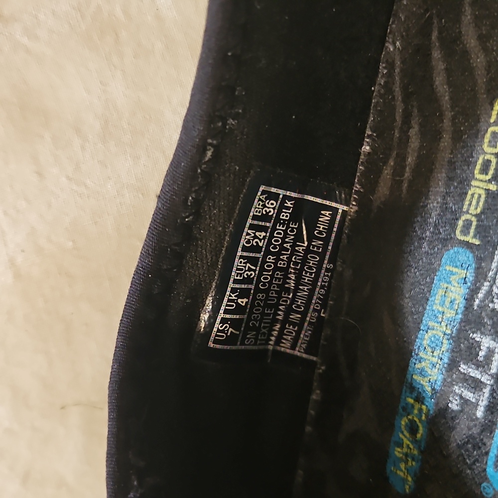 Skechers Women's Black Knit Slip-On Sneakers 7 - Picture 6 of 7